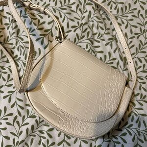Elegant Cream Croc-Embossed Women's Bag
